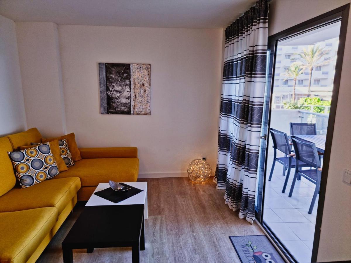 Cozy Apartment With A Fantastic Sea View 칼라 미요르 외부 사진